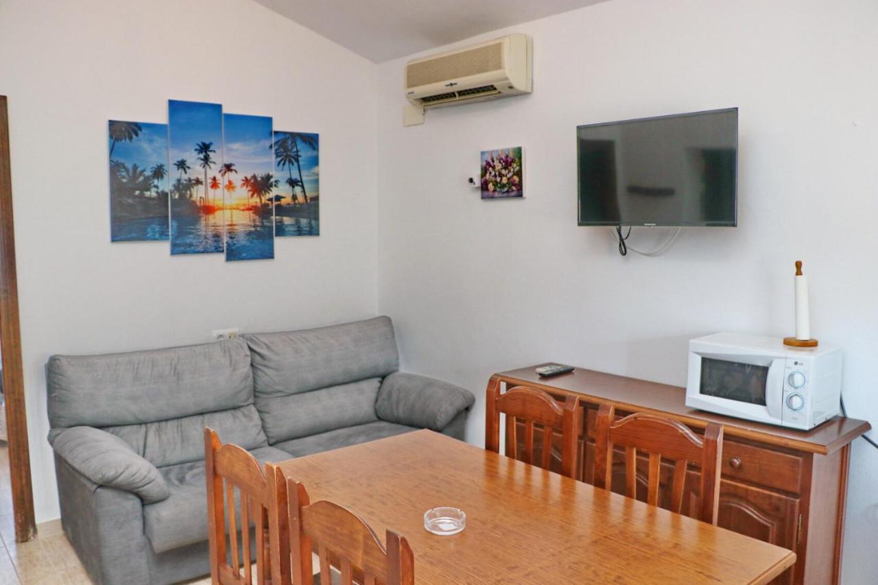Bungalow La Roa con piscina comunitaria y privada Conil De La Frontera Exterior foto