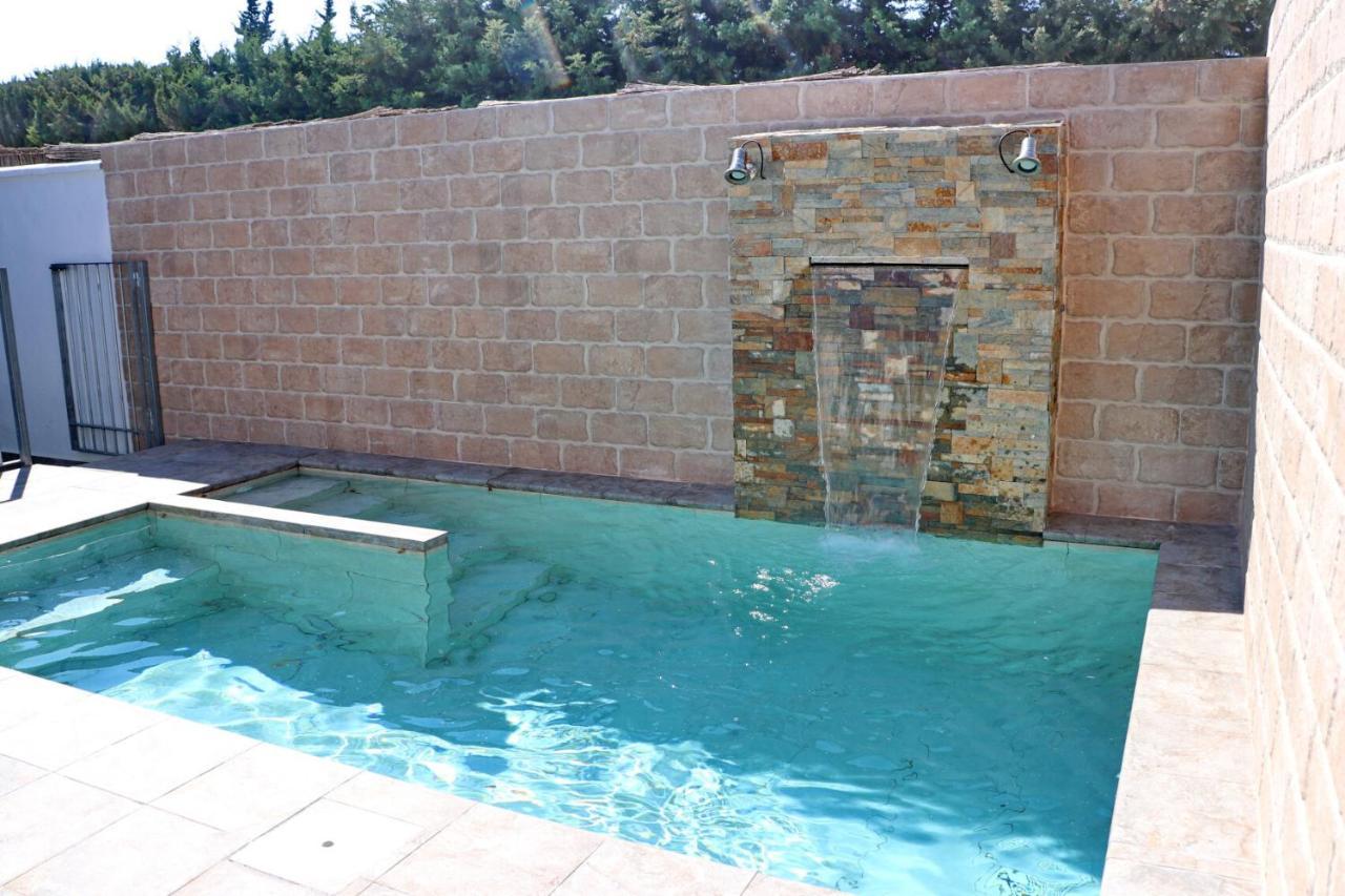 Bungalow La Roa con piscina comunitaria y privada Conil De La Frontera Exterior foto