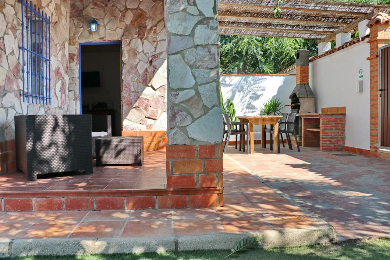 Bungalow La Roa con piscina comunitaria y privada Conil De La Frontera Exterior foto